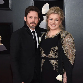 Kelly Clarkson: Why Having To Pay Ex Brandon Blackstock $200K A Month Could Be A ‘Win’ For Her